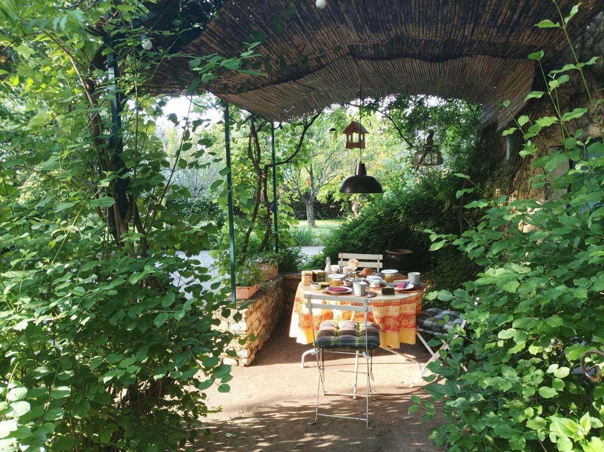 Saint-Étienne-les-Orgues Campagne De Pre Grand Bed & Breakfast エクステリア 写真